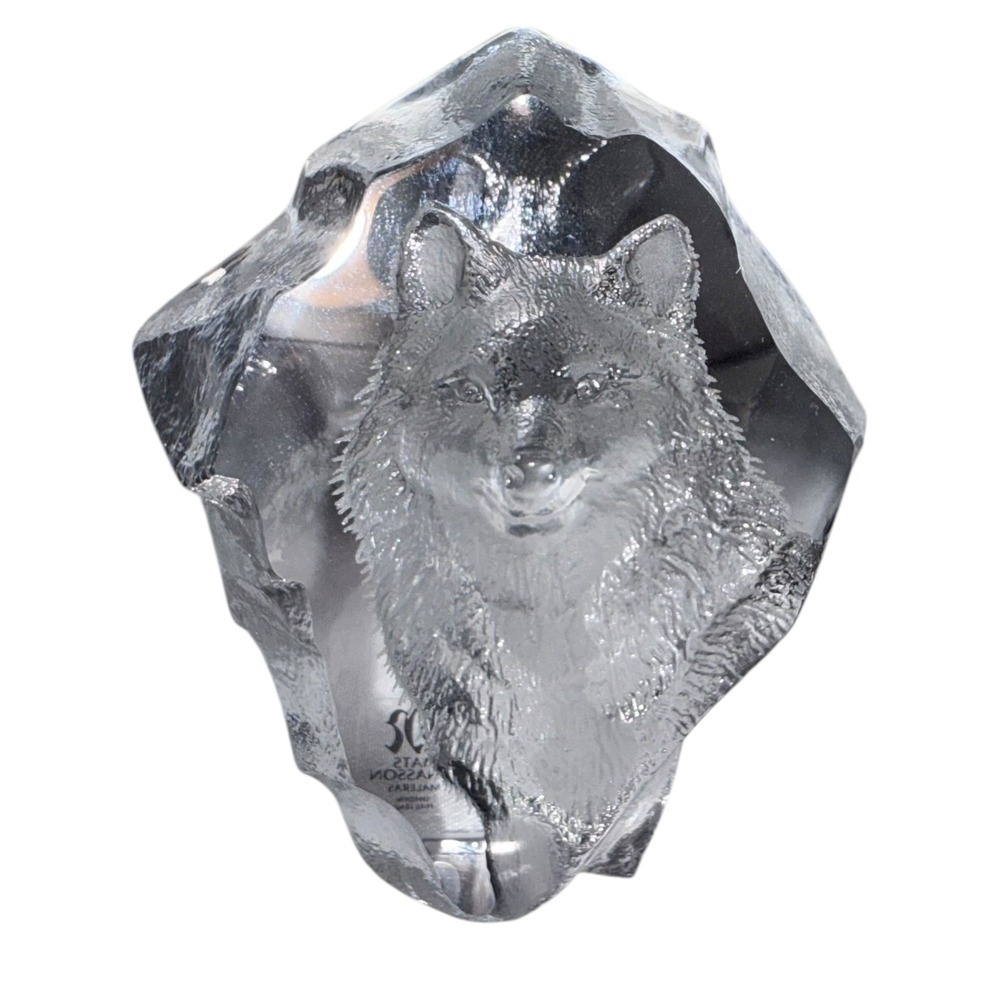 Mats Jonasson Sweden Lead Crystal Wolf Sculpture Ice‎ Art Paperweight Office